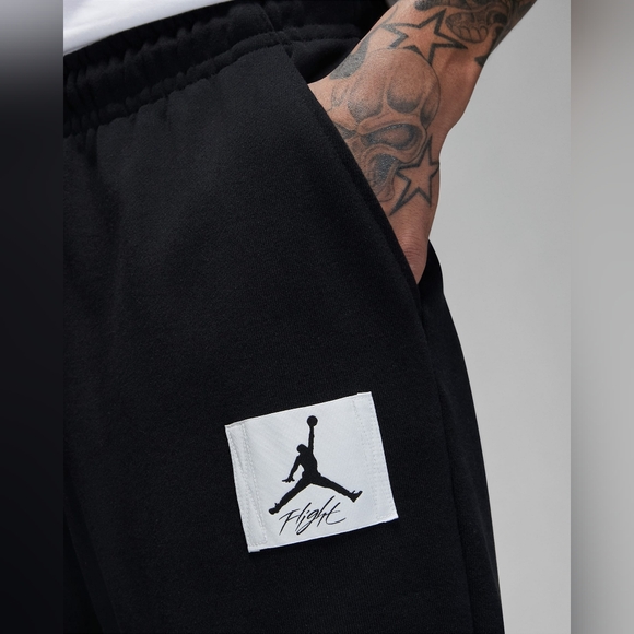 Nike Air Jordan Flight Cuffed Joggers Pants Mens Sz S Black DQ7468-010